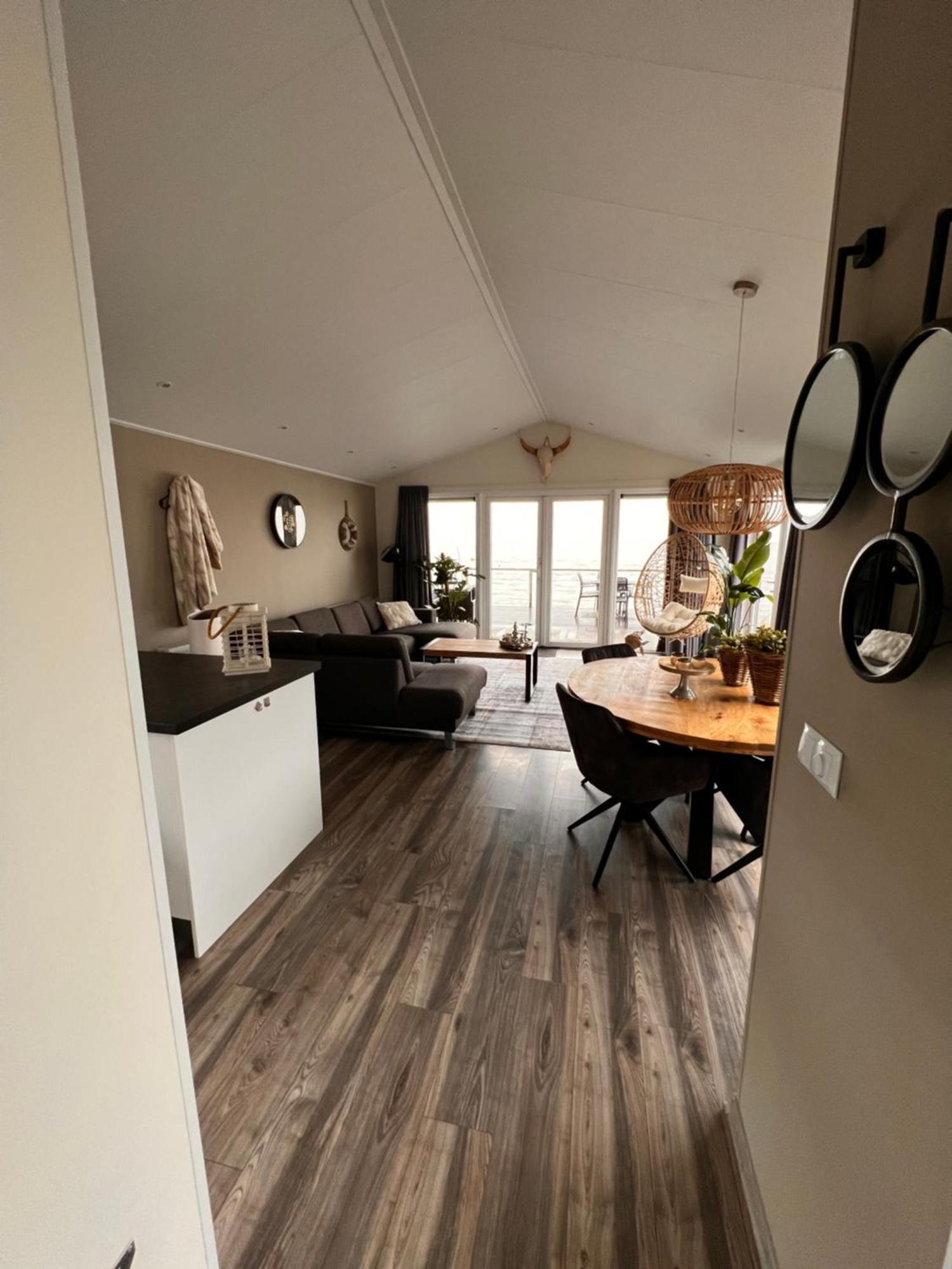 Exclusieve Vakantievilla ***** Markermeer